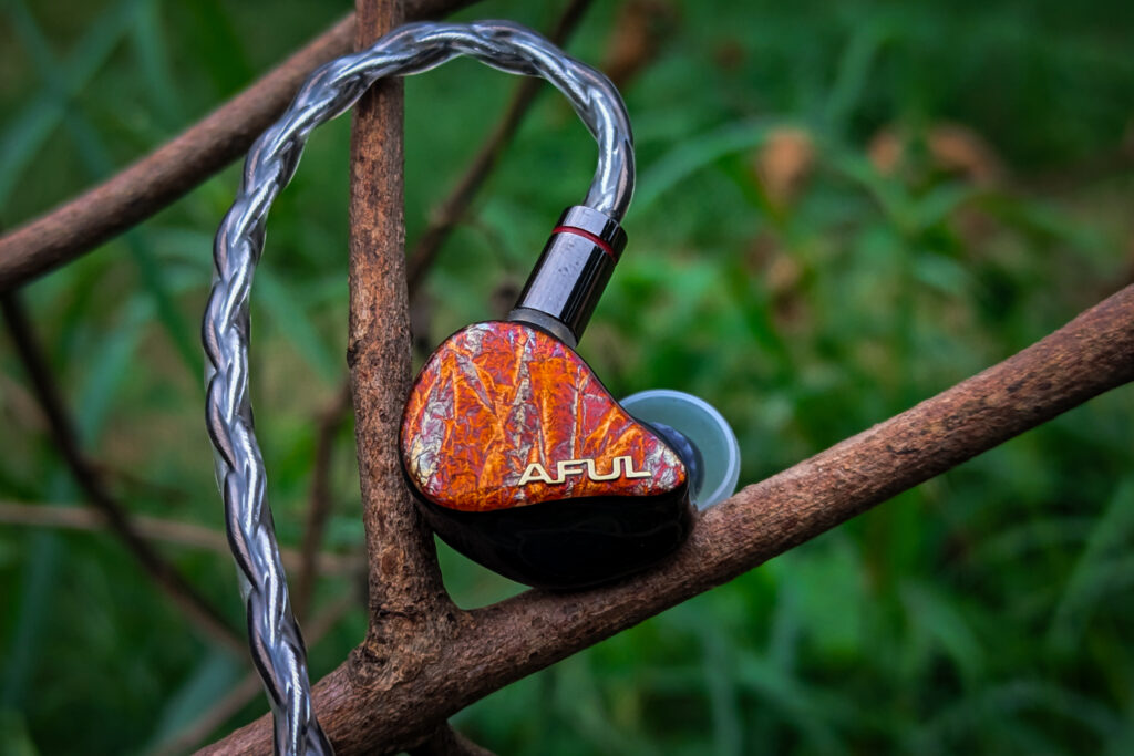 AFUL Performer 5: Pure Vocal With Balance Sound
