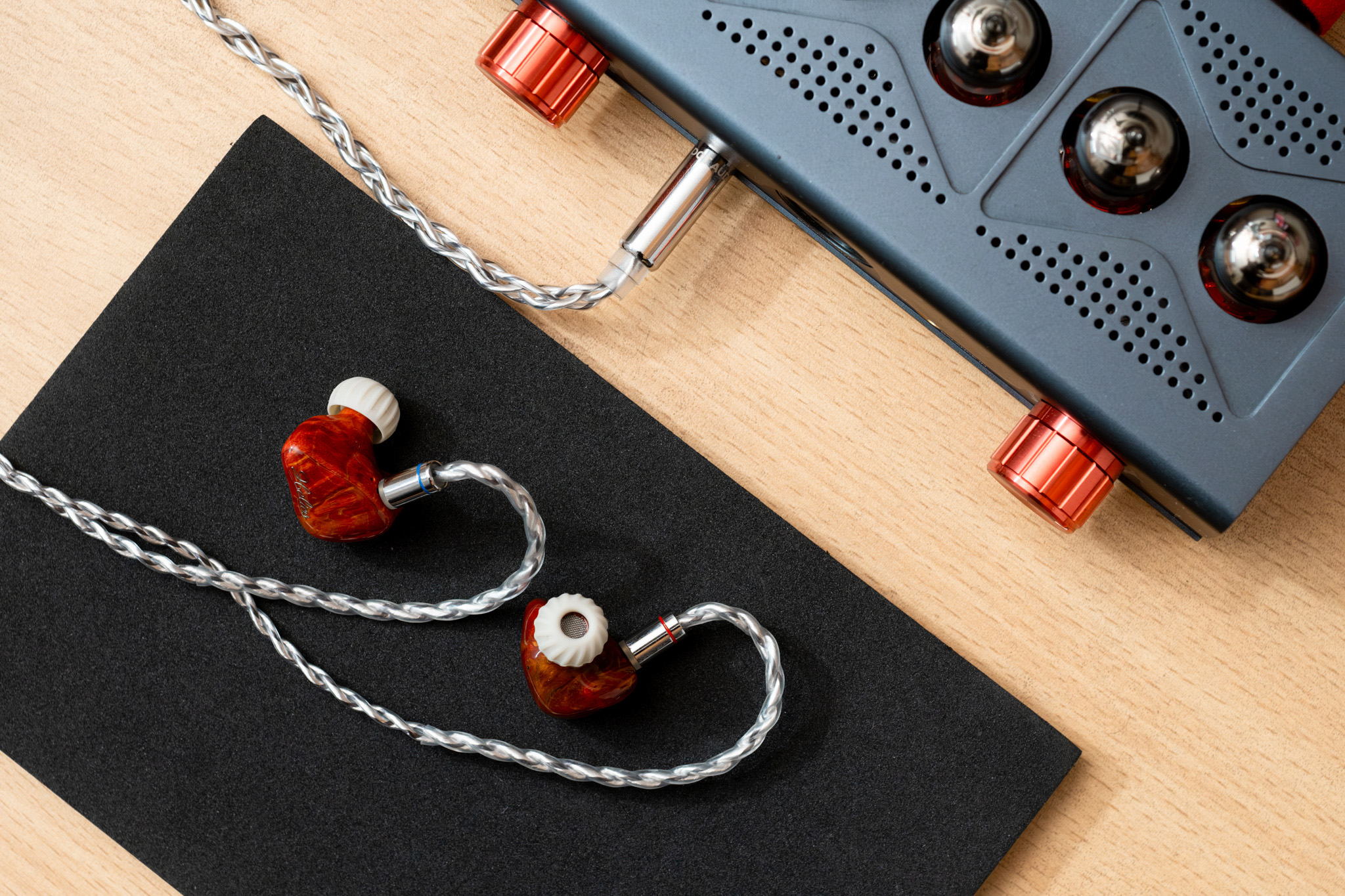 ODA Helios D100 Review: A Wood Magic? ODA Helios D100 Review